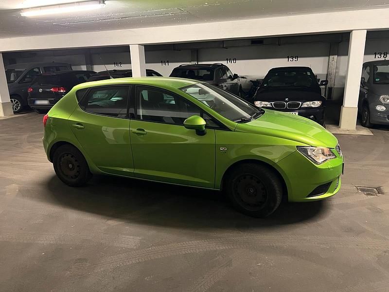 Gebraucht Seat Ibiza Style 105 PS (77 kW) 2012 Grün Kleinwagen