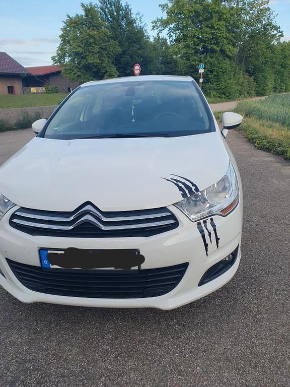 Weiß Gebraucht 2014 Citroën C4 Tonic Limousine | 8.000 € (Fairer Preis) - Bild 1/4