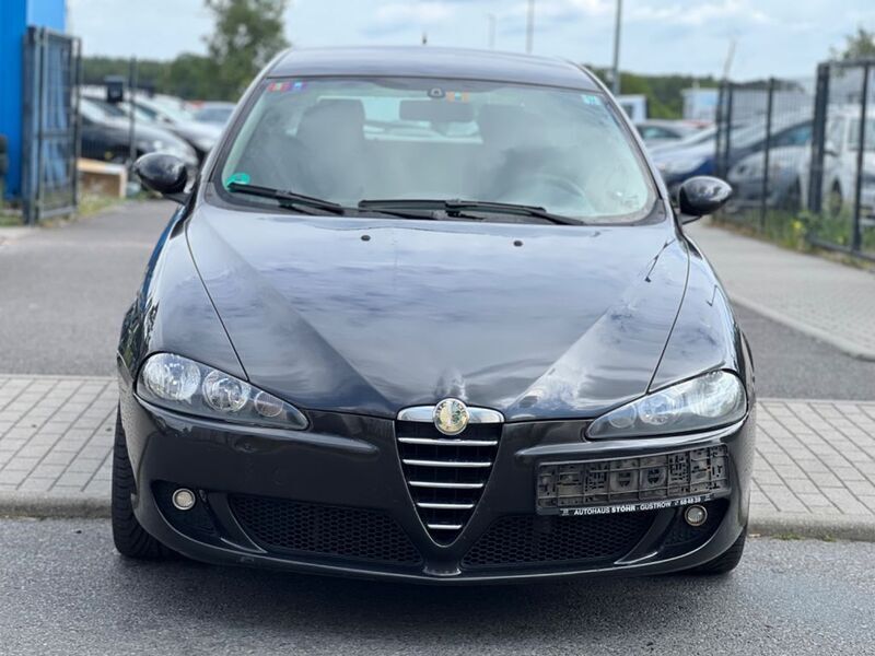 Schwarz Gebraucht 2006 Alfa Romeo 147 Impression Kleinwagen | 2.490 € (Fairer Preis) - Bild 1/4
