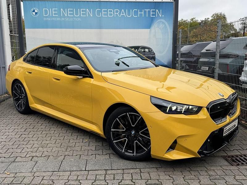 Gebraucht BMW M5 Performance 727 PS (534 kW) 2024 Speedgelb Limousine