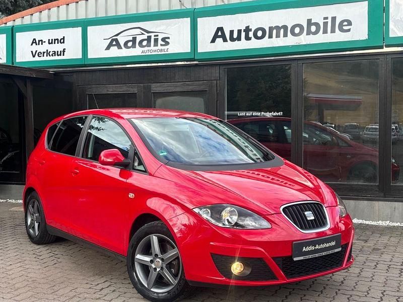 Rot Gebraucht 2014 Seat Altea 4You Van / Kleinbus | 7.499 € (Fairer Preis) - Bild 1/4