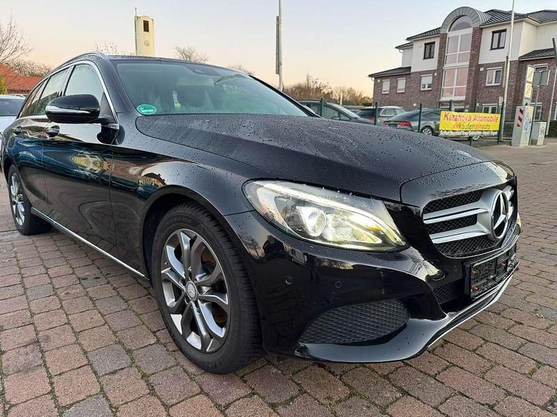 Schwarz Gebraucht 2014 Mercedes C200 Avantgarde Kombi | 12.799 € (Fairer Preis) - Bild 1/4