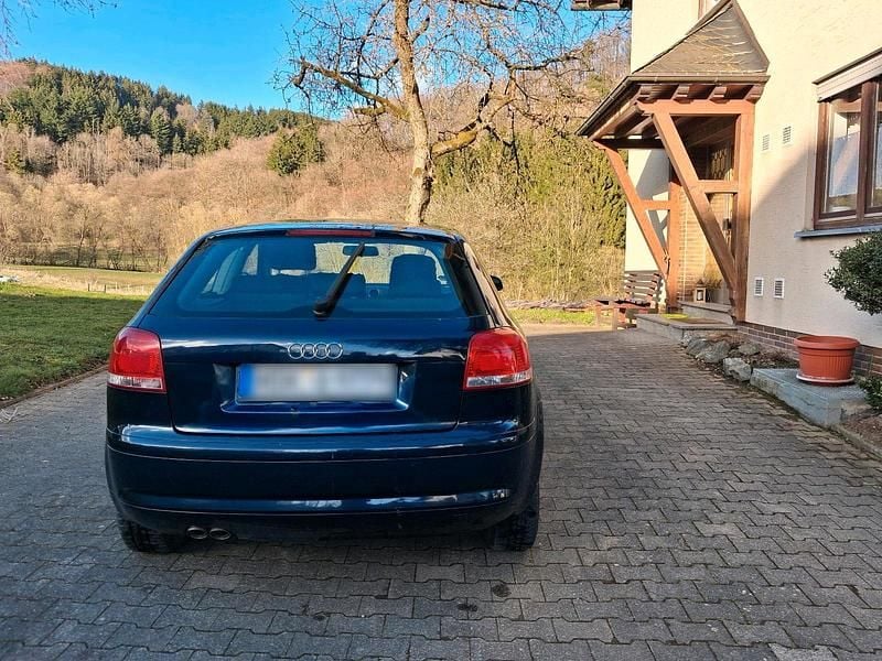 Gebraucht Audi A3 105 PS (77 kW) 2006 Blau Kleinwagen