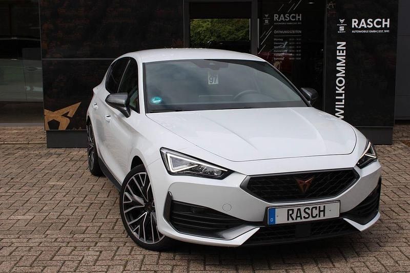 Gebraucht Cupra Leon 245 PS (180 kW) 2023 White (metallic) Limousine