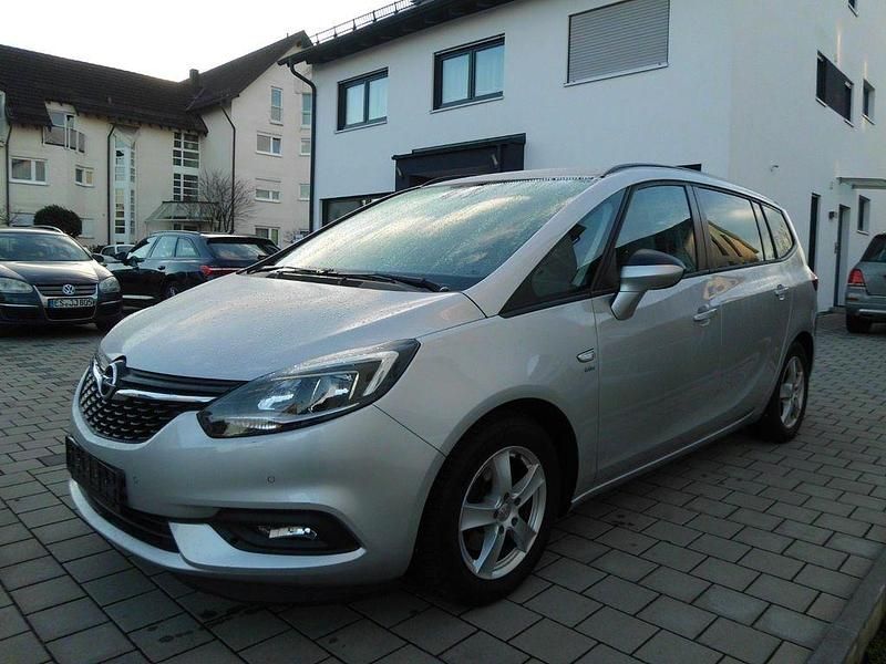 Silber Gebraucht 2017 Opel Zafira Active Van / Kleinbus | 8.890 € (Guter Preis) - Bild 1/4