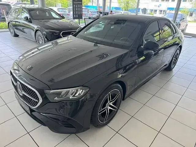 Gebraucht Mercedes E200 AMG line 204 PS (150 kW) 2025 Grau Limousine