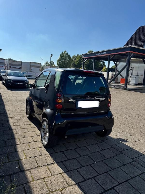 Schwarz Gebraucht 2003 Smart ForTwo Coupé Coupé | 1.500 € - Bild 1/4
