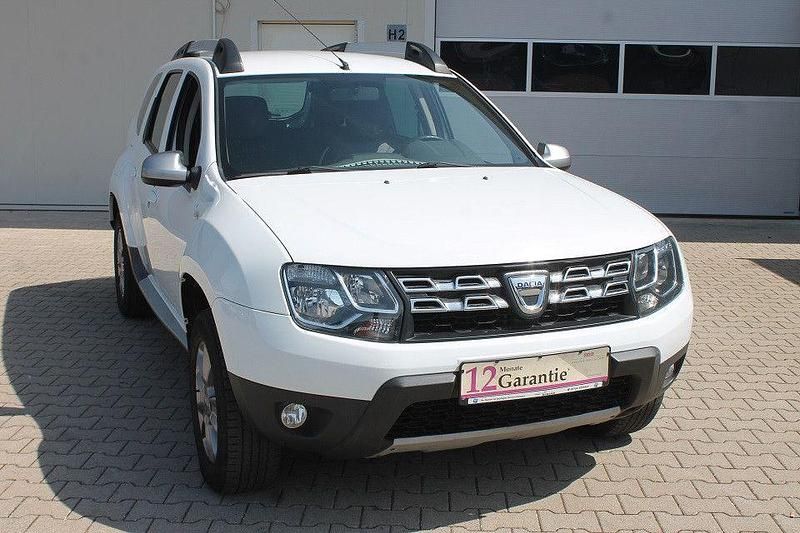 Gebraucht Dacia Duster Prestige 125 PS (91 kW) 2015 Weiß SUV