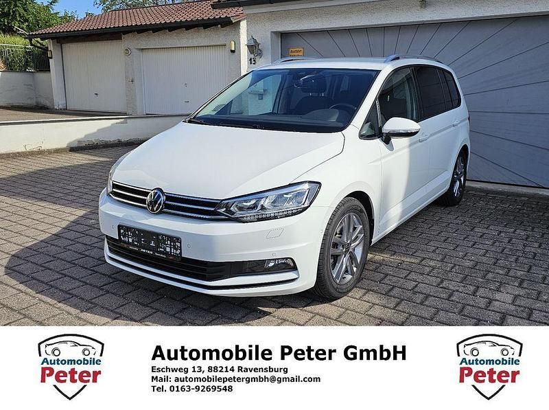 Weiß Gebraucht 2023 VW Touran Comfortline Van / Kleinbus | 31.500 € (Fairer Preis) - Bild 1/4