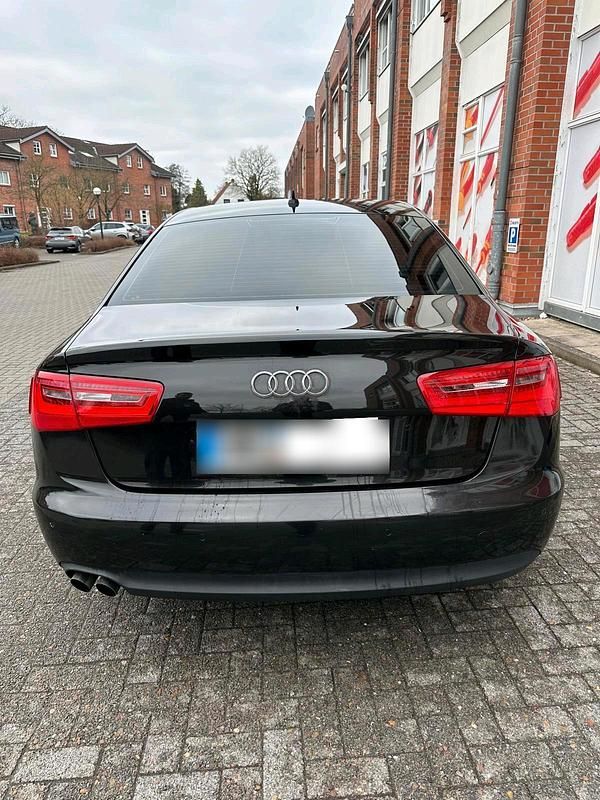 Gebraucht Audi A6 Ambiente 177 PS (130 kW) 2011 Schwarz Limousine