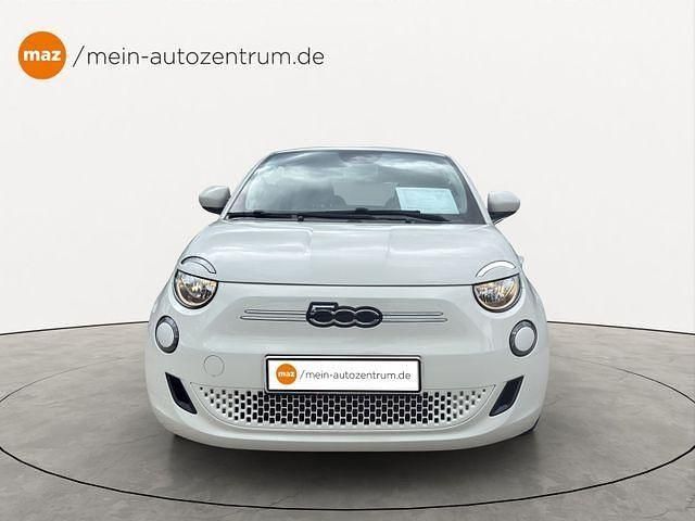 Gebraucht Fiat 500e Icon 86 kW (118 PS) 2023 Arktis weiß Kleinwagen