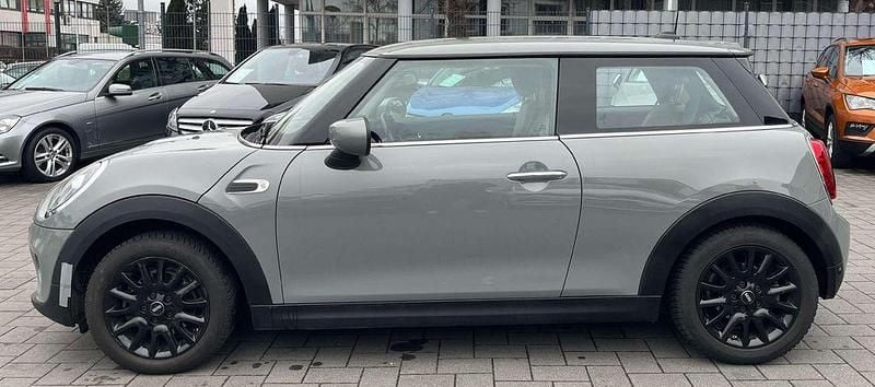 Gebraucht Mini ONE 102 PS (75 kW) 2019 Grau Kleinwagen