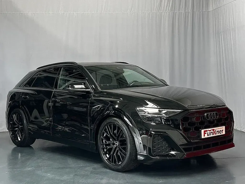 Gebraucht Audi Q8 S-Line 286 PS (210 kW) 2024 Schwarz SUV