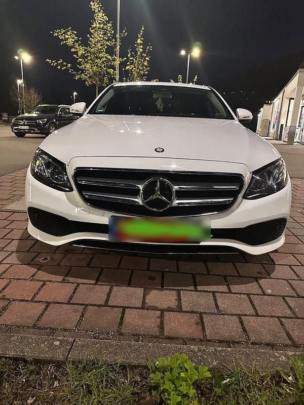 Second-hand Mercedes E200 150 CP (110 kW) 2017 Alb Berlinǎ
