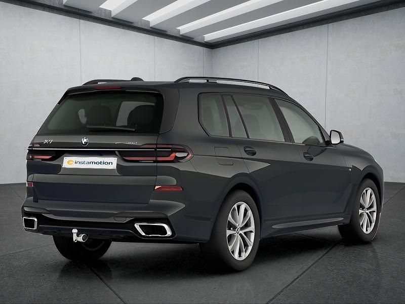 Gebraucht BMW X7 M Sport 340 PS (250 kW) 2026 Grau SUV