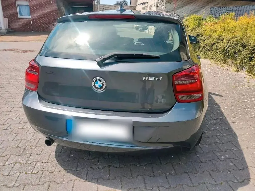 Gebraucht BMW 116 115 PS (84 kW) 2013 Grau Kleinwagen