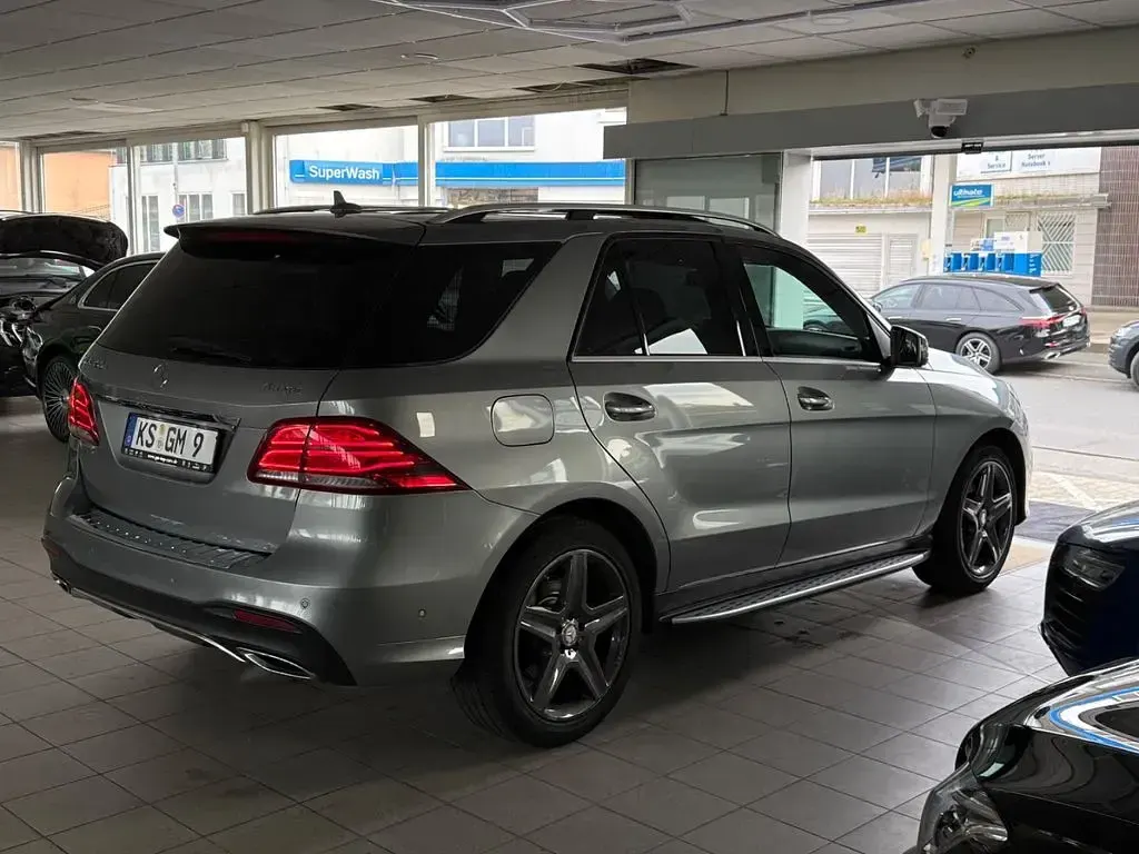 Gebraucht Mercedes GLE350 AMG line 258 PS (189 kW) 2016 Silber SUV