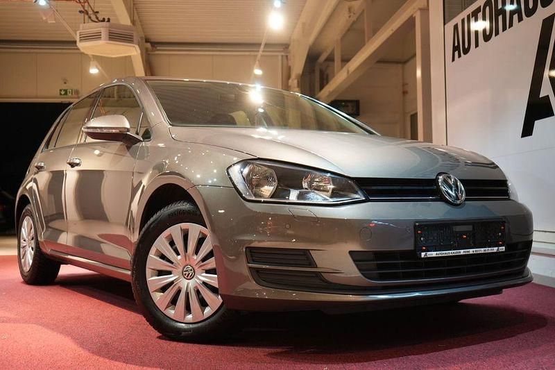 Gebraucht VW Golf VII Comfortline 125 PS (91 kW) 2016 Grau Limousine