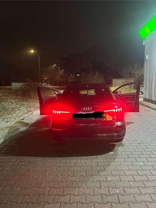 Gebraucht Audi A3 Advanced 150 PS (110 kW) 2021 Schwarz Limousine