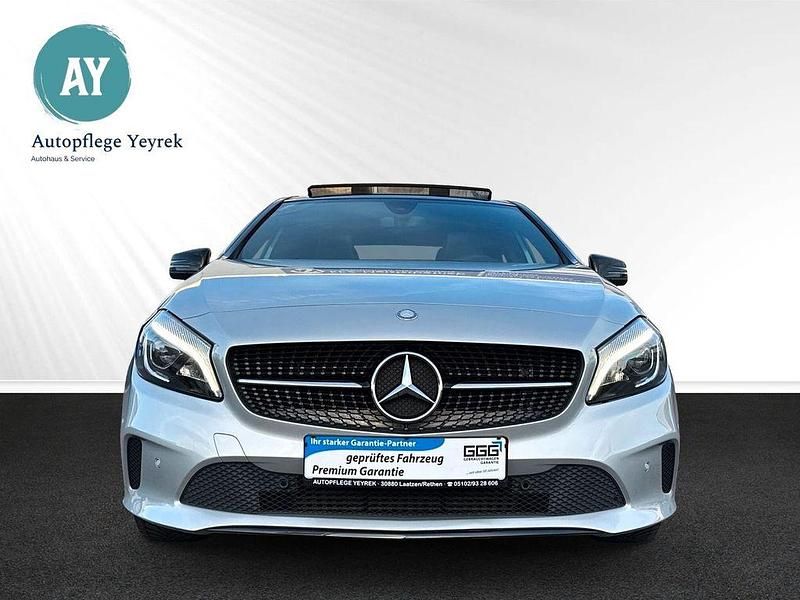 Gebraucht Mercedes A200 Night 156 PS (114 kW) 2016 Silber Limousine