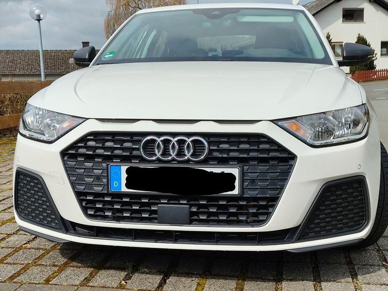 Gebraucht Audi A1 Sportback 110 PS (80 kW) 2022 Weiß Kleinwagen