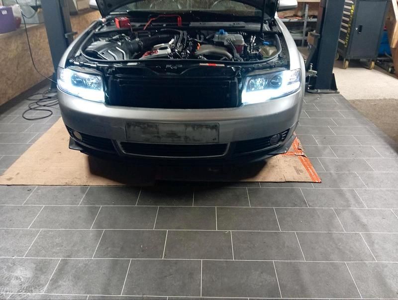 Silber Gebraucht 2003 Audi A4 Kombi | 980 € (Superpreis) - Bild 1/4