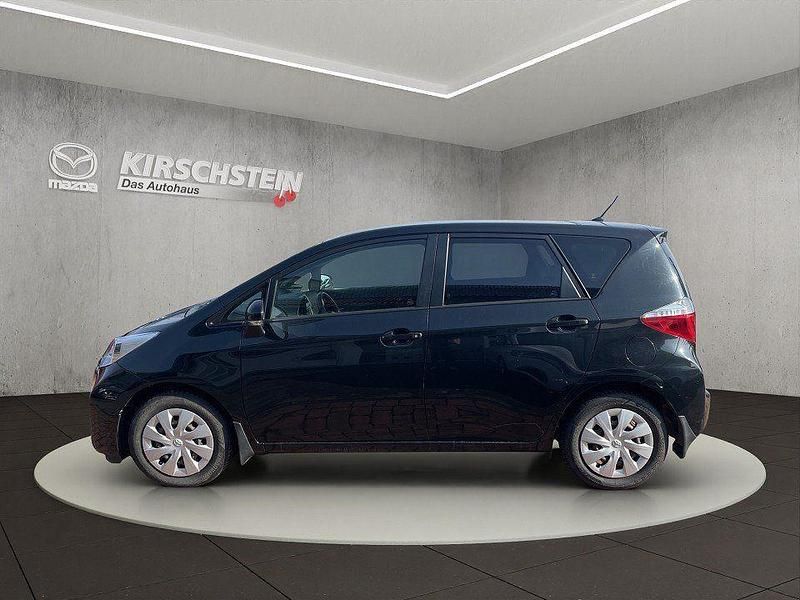 Gebraucht Toyota Verso-S 99 PS (72 kW) 2012 Schwarz Van / Kleinbus