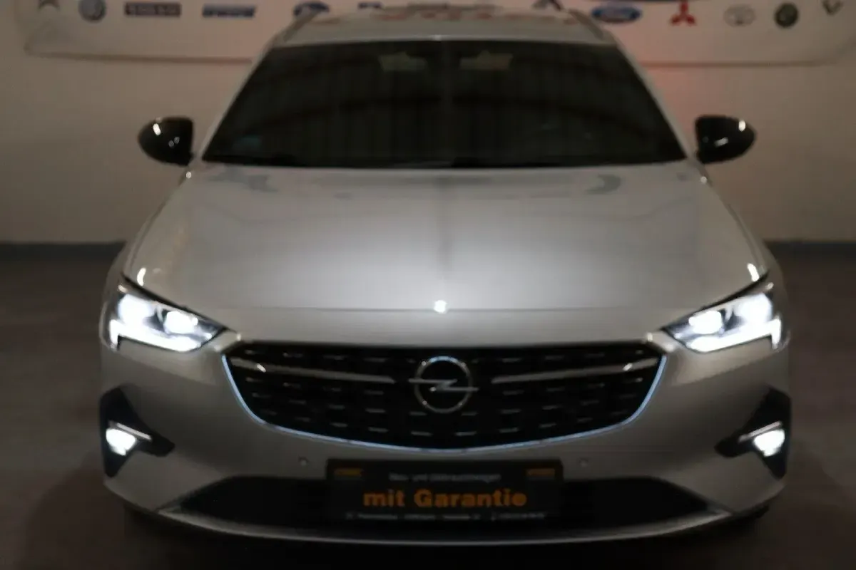 Gebraucht Opel Insignia Elegance 174 PS (127 kW) 2023 Silber Kombi