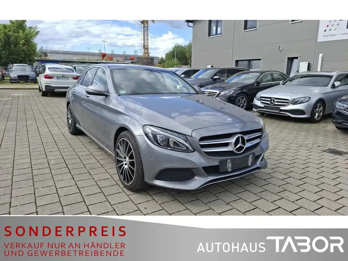 Gebraucht Mercedes C220 Avantgarde 170 PS (125 kW) 2015 Palladiumsilber Limousine