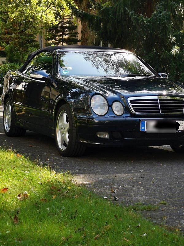 Andere farben Gebraucht 2001 Mercedes CLK200 Cabrio | 6.400 € (Fairer Preis) - Bild 1/4