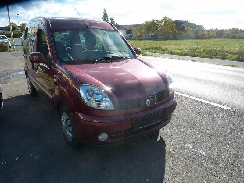 Rot Gebraucht 2007 Renault Kangoo Privilege Van / Kleinbus | 3.299 € (Etwas zu teuer) - Bild 1/4