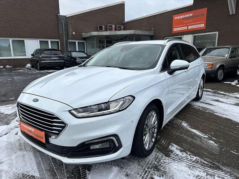 Weiß Gebraucht 2021 Ford Mondeo Titanium Limousine | 13.880 € (Guter Preis) - Bild 1/4
