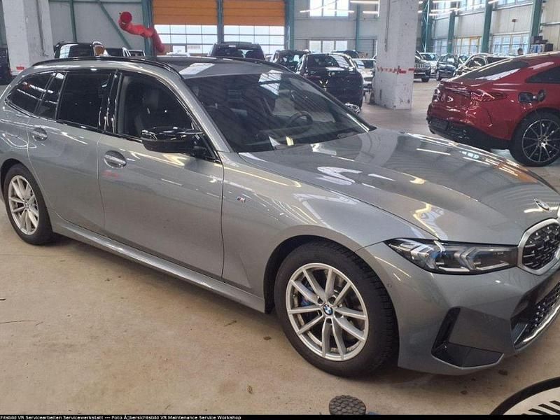 Gebraucht BMW M340 M Sport 374 PS (275 kW) 2025 Skyscraper grau (grau) Limousine