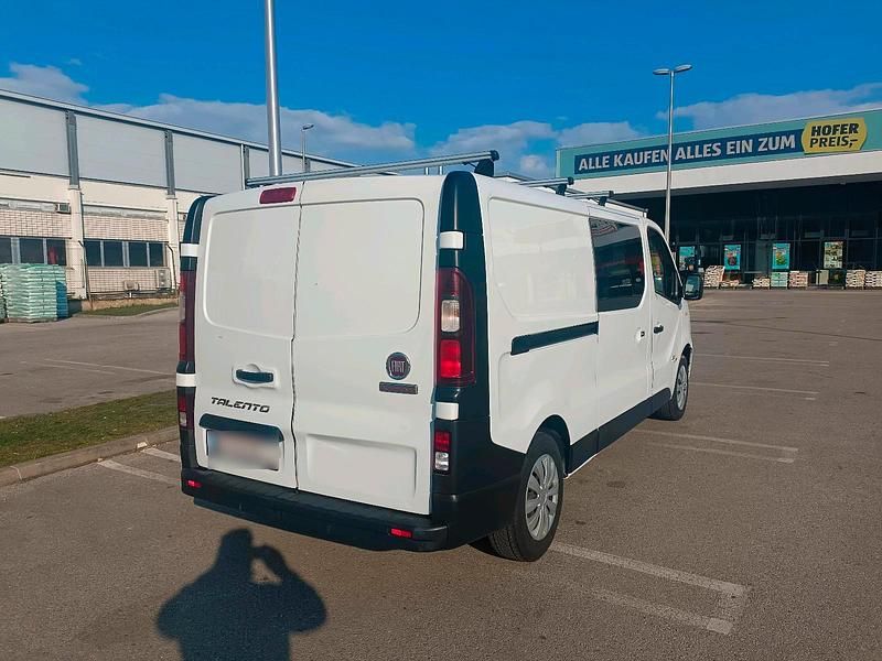 Gebraucht Renault Trafic 120 PS (88 kW) 2019 Weiß Van / Kleinbus