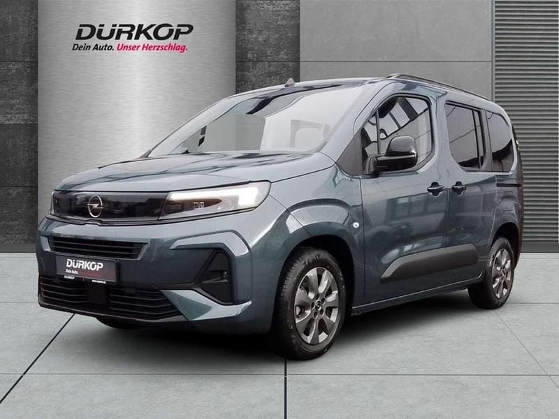 Farbe hermesrot/typ aussenverk Neu 2025 Opel Combo Life Basis Van / Kleinbus | 28.790 € (Etwas zu teuer) - Bild 1/4