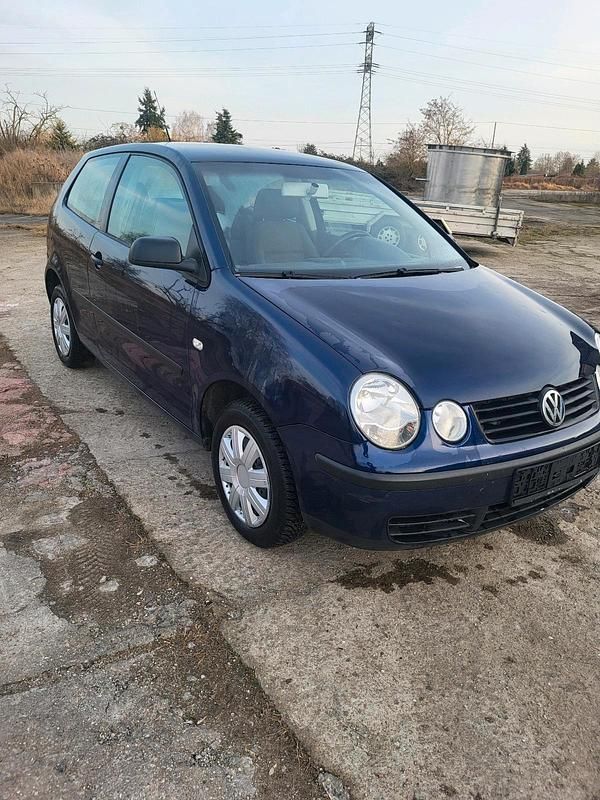 Gebraucht VW Polo 64 PS (47 kW) 2003 Blau Kleinwagen
