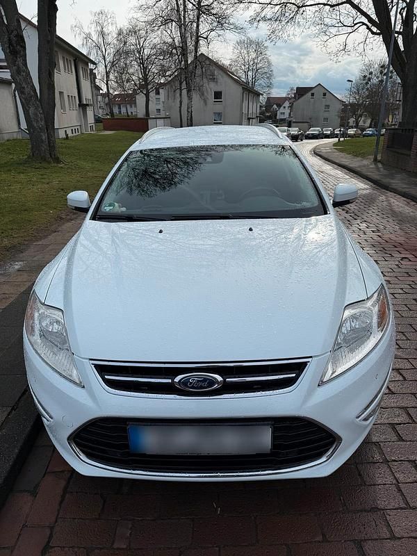 Gebraucht Ford Mondeo 140 PS (102 kW) 2014 Weiß Kombi