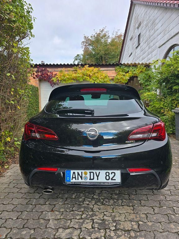 Gebraucht Opel Astra GTC OPC 140 PS (102 kW) 2017 Schwarz Limousine