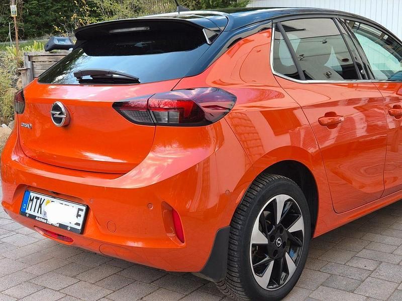 Gebraucht Opel Corsa-e Elegance 100 kW (136 PS) 2022 Orange Kleinwagen