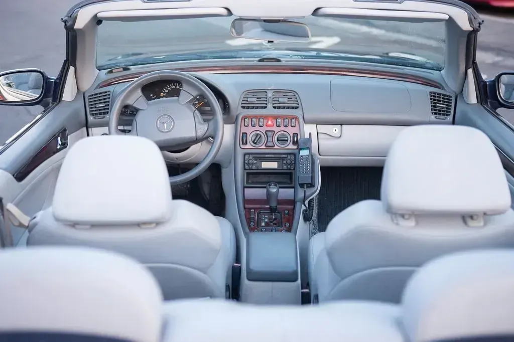 Gebraucht Mercedes CLK230 Elegance 193 PS (141 kW) 1999 Blau Cabrio