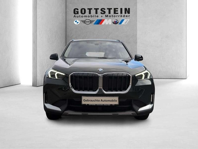 Sanremo green Gebraucht 2023 BMW X1 SUV | 34.470 € (Guter Preis) - Bild 1/4