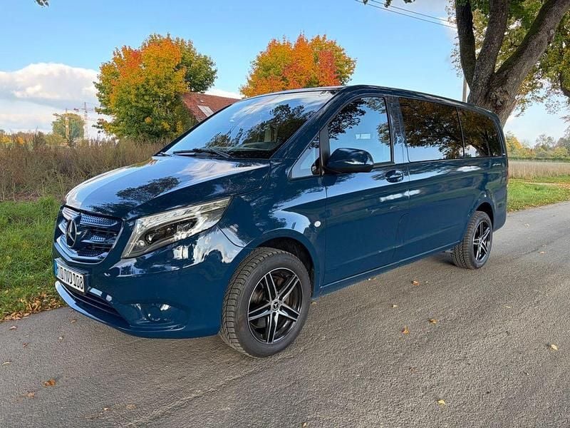 Blau Gebraucht 2016 Mercedes Vito Van | 17.999 € (Superpreis) - Bild 1/4