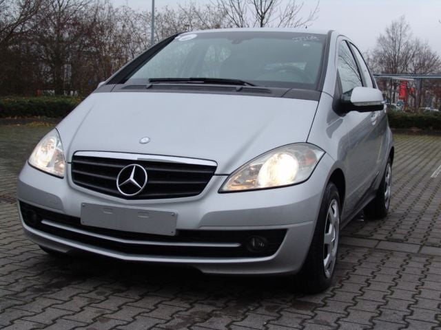 Silber metallic Gebraucht 2008 Mercedes A160 Limousine | 6.980 € - Bild 1/4