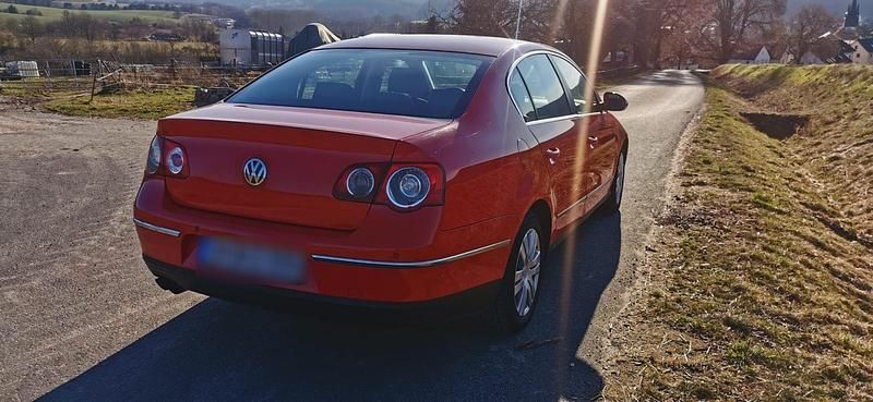 Gebraucht VW Passat Highline 170 PS (125 kW) 2006 Rot Limousine