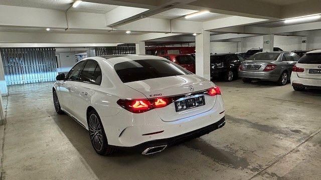 Neu Mercedes E200 AMG Line Premium 227 PS (166 kW) 2026 Weiß Limousine