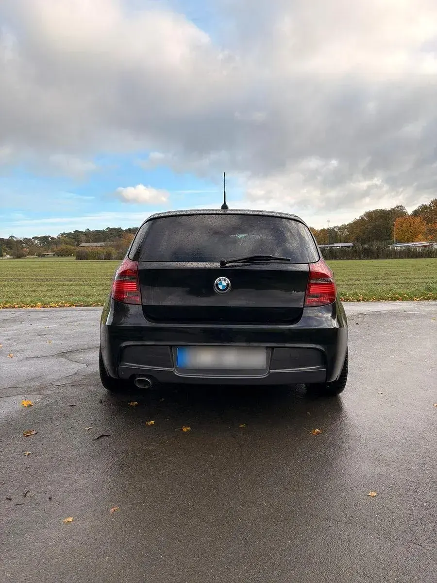 Gebraucht BMW 120 M Sport 177 PS (130 kW) 2010 Schwarz Kleinwagen