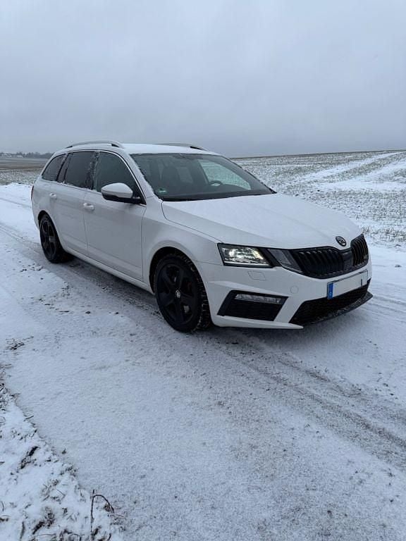 Gebraucht Skoda Octavia RS 300 PS (220 kW) 2017 Weiß Kombi