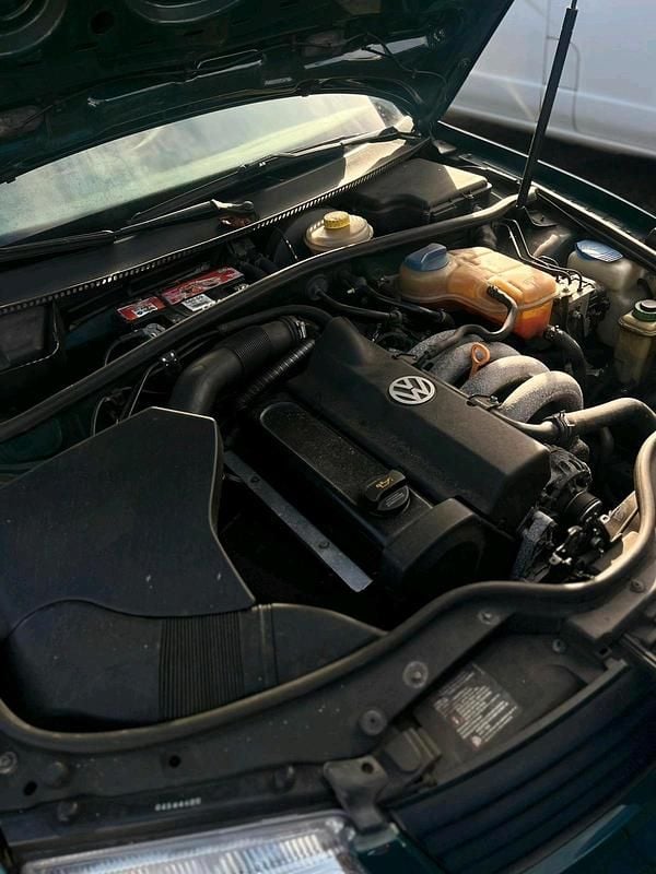 Gebraucht VW Passat 90 PS (66 kW) 1999 Grün Kombi