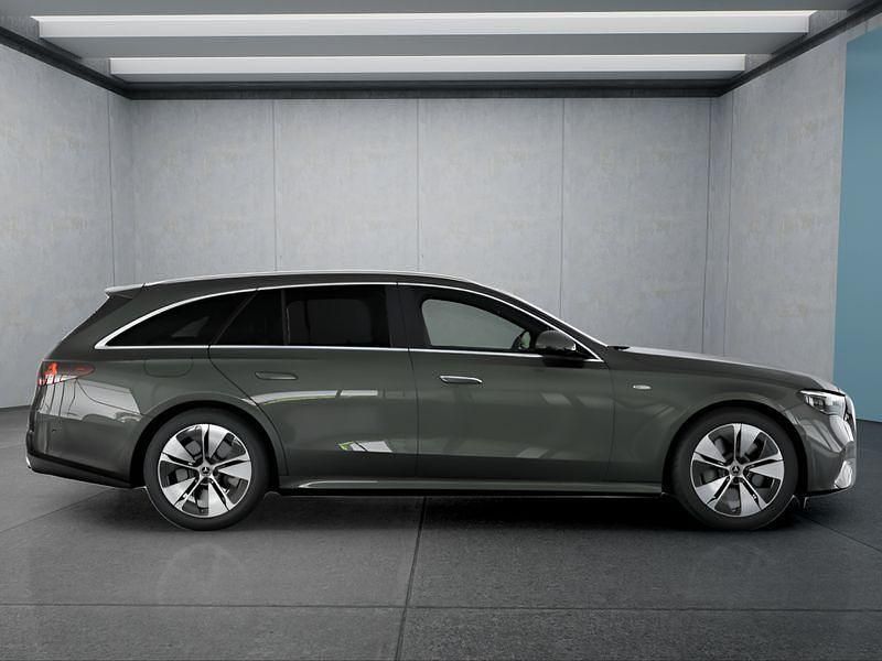 Gebraucht Mercedes E300 197 PS (144 kW) 2025 Grau Kombi
