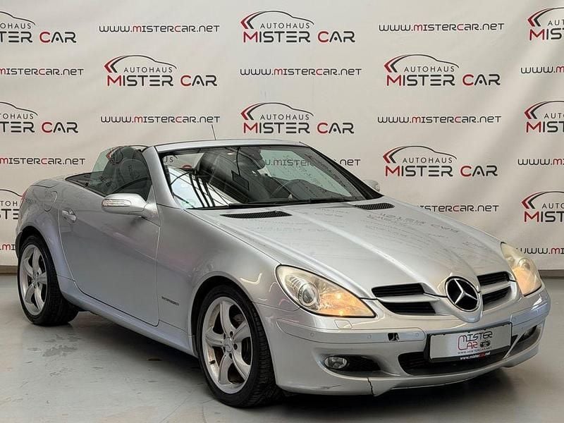 Gebraucht Mercedes SLK200 163 PS (119 kW) 2004 Iridiumsilber Cabrio